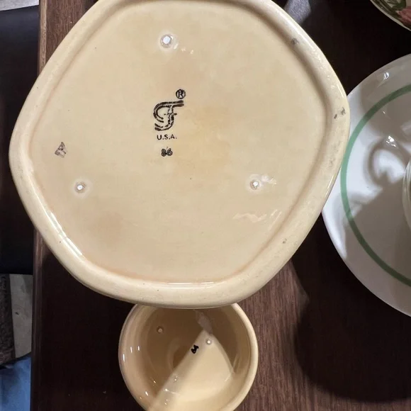 Vintage Tea Canister - Picture 4 of 5